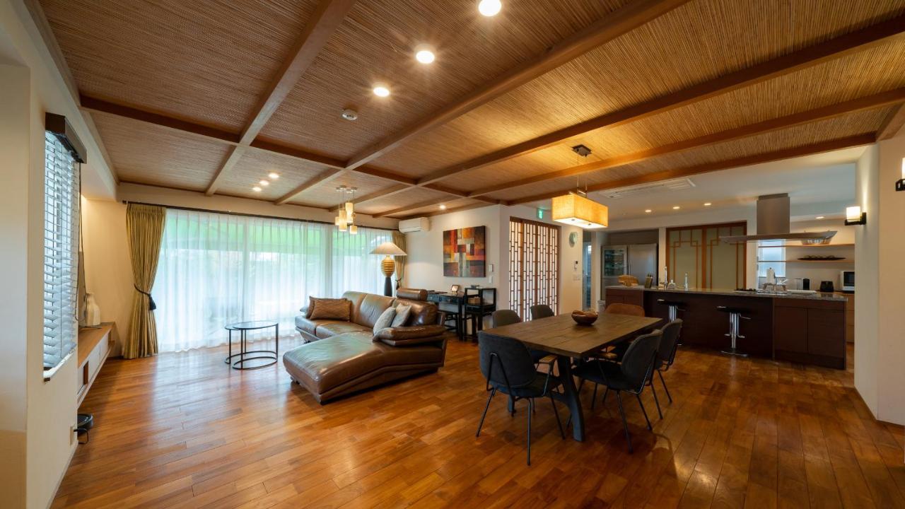 סאגה Villa 石の蔵 Hotel מראה חיצוני תמונה